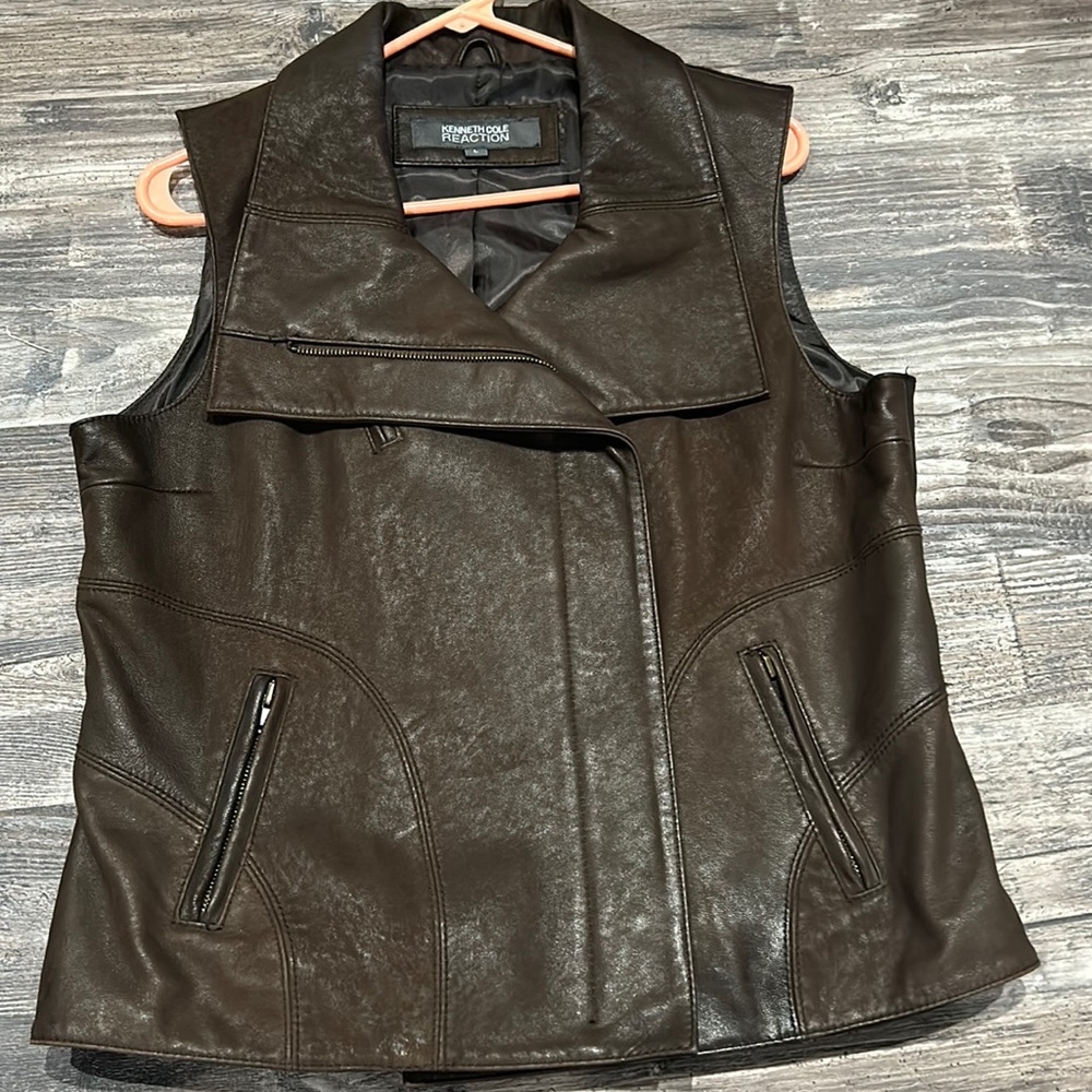 Kenneth Cole reaction vest